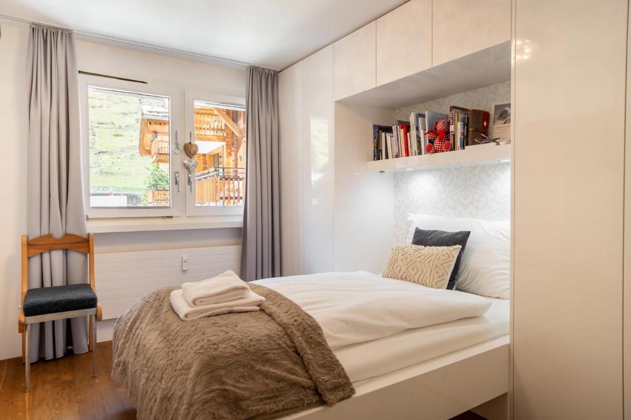Stylish With Matterhorn View In The Center Apartment Zermatt